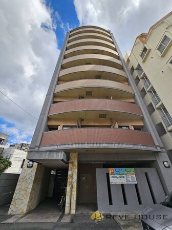 ラフォーレ西公園の物件外観写真